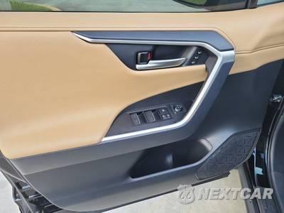 2024 Toyota RAV4 Limited - zdjęcie 21 z 50 - miniatura