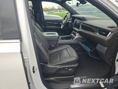 2022 GMC Yukon Denali - zdjęcie 8 z 31 - miniatura