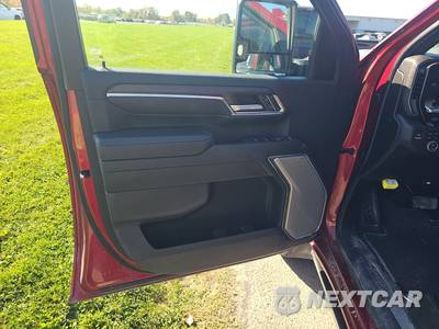 2024 Chevrolet Silverado 2500HD High Country Crew Cab Medium Bed - zdjęcie 9 z 34 - miniatura