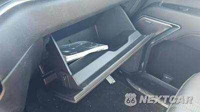 2024 Chevrolet Silverado 2500HD High Country Crew Cab Medium Bed - zdjęcie 21 z 34 - miniatura