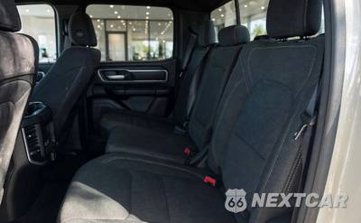 2022 Ram 1500 Big Horn Extended Cab Medium Bed - zdjęcie 3 z 30 - miniatura