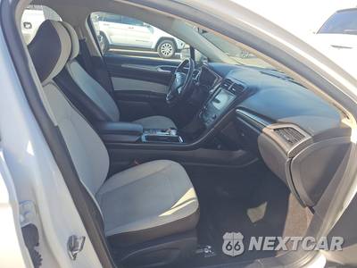 2020 Ford Fusion SE - zdjęcie 8 z 21 - miniatura