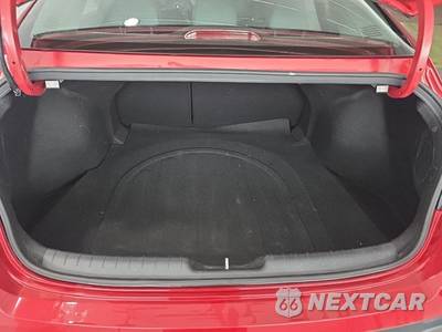 2025 Hyundai Elantra Limited - zdjęcie 13 z 16 - miniatura