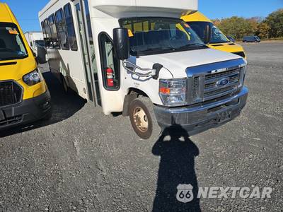 2022 Ford E-450 Cutaway DRW 158.0" WB - zdjęcie 3 z 17 - miniatura
