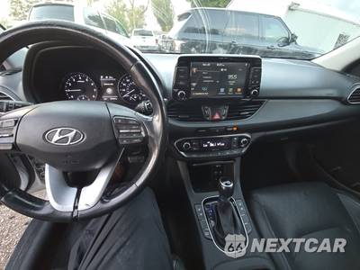 2018 Hyundai Elantra GT Hatchback - zdjęcie 13 z 32 - miniatura