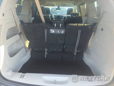 2017 Chrysler Pacifica Touring L Plus 121.6" WB - zdjęcie 16 z 23 - miniatura