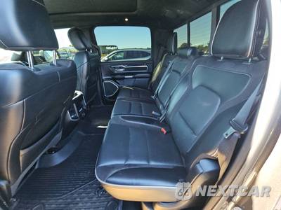 2020 Ram 1500 Laramie Crew Cab Short Bed - zdjęcie 13 z 21 - miniatura