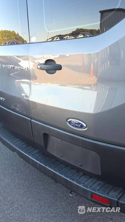 2022 Ford Transit 350 HD Cargo Van 9950 GVWR DRW High Roof 148.0" WB - zdjęcie 23 z 31 - miniatura