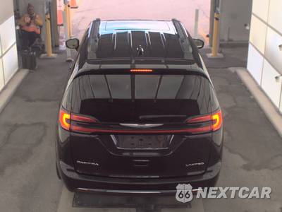 2023 Chrysler Pacifica Limited 121.6" WB - zdjęcie 5 z 19 - miniatura