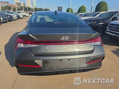 2026 Hyundai Elantra Hybrid Blue - zdjęcie 5 z 22 - miniatura