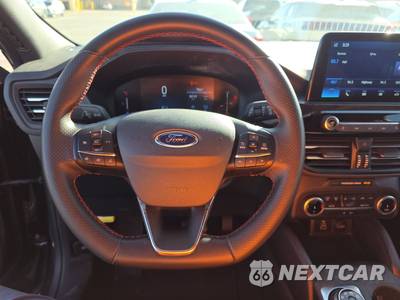 2025 Ford Escape ST-Line - zdjęcie 10 z 28 - miniatura