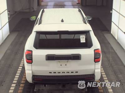 2025 Toyota 4Runner SR5 - zdjęcie 5 z 25 - miniatura