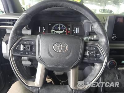 2025 Toyota 4Runner SR5 - zdjęcie 10 z 33 - miniatura