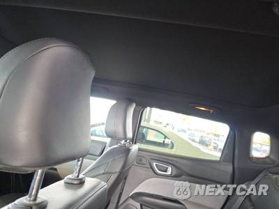 2025 Jeep Compass Latitude - zdjęcie 17 z 29 - miniatura