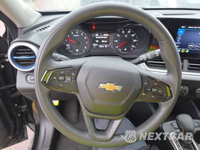 2025 Chevrolet Trax LS - zdjęcie 10 z 22 - miniatura