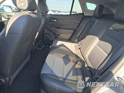 2025 Chevrolet Trax LT - zdjęcie 13 z 27 - miniatura
