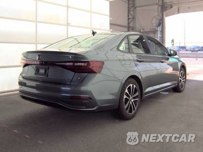2025 Volkswagen Jetta Sport - zdjęcie 4 z 31 - miniatura