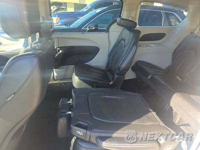 2023 Chrysler Pacifica Touring L 121.6" WB - zdjęcie 13 z 28 - miniatura