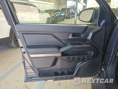 2025 Toyota 4Runner SR5 - zdjęcie 9 z 22 - miniatura