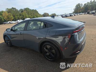 2026 Toyota Prius LE - zdjęcie 6 z 21 - miniatura