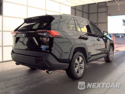 2025 Toyota RAV4 Hybrid XLE - zdjęcie 4 z 26 - miniatura