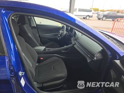 2026 Hyundai Elantra Hybrid Blue - zdjęcie 8 z 30 - miniatura