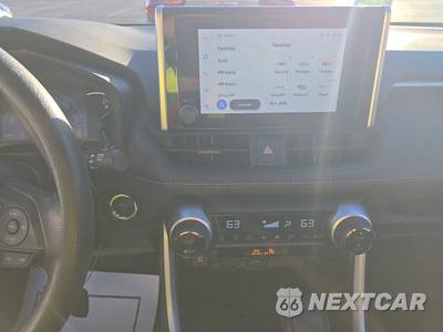 2025 Toyota RAV4 Hybrid XLE - zdjęcie 11 z 26 - miniatura