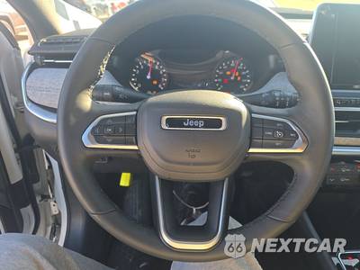 2025 Jeep Compass Latitude - zdjęcie 10 z 32 - miniatura
