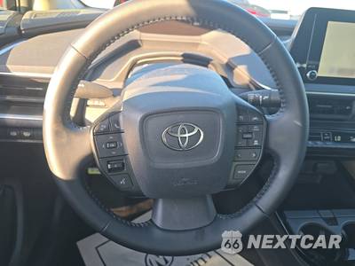 2026 Toyota Prius LE - zdjęcie 10 z 24 - miniatura