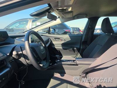 2026 Toyota Prius LE - zdjęcie 7 z 21 - miniatura