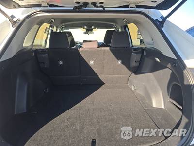 2025 Toyota RAV4 LE - zdjęcie 16 z 24 - miniatura