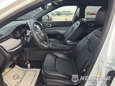 2025 Jeep Compass Latitude - zdjęcie 7 z 26 - miniatura