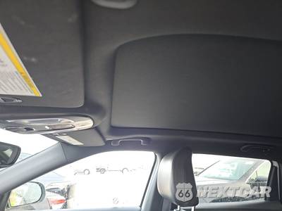 2025 Jeep Compass Latitude - zdjęcie 17 z 26 - miniatura