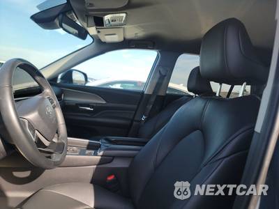 2025 Toyota Grand Highlander XLE - zdjęcie 7 z 27 - miniatura