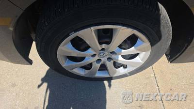 2025 Toyota Corolla LE Sedan - zdjęcie 22 z 33 - miniatura