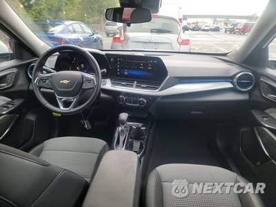 2025 Chevrolet Trax LT - zdjęcie 11 z 27 - miniatura