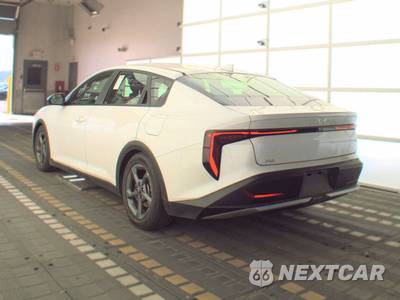 2025 Kia K4 LXS - zdjęcie 6 z 30 - miniatura