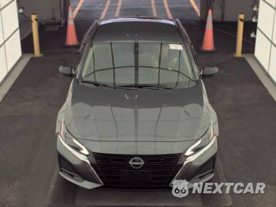 2025 Nissan Altima SV - zdjęcie 2 z 25 - miniatura