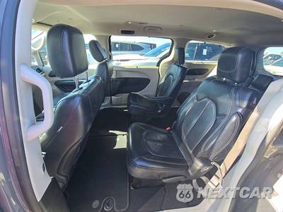 2022 Chrysler Pacifica Touring L 121.6" WB - zdjęcie 13 z 26 - miniatura