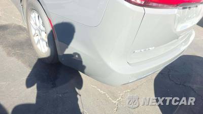 2023 Chrysler Pacifica Touring L 121.6" WB - zdjęcie 35 z 39 - miniatura