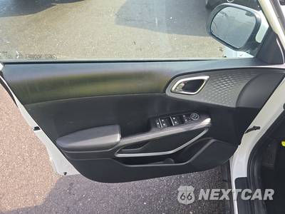 2025 Kia Soul LX - zdjęcie 9 z 23 - miniatura