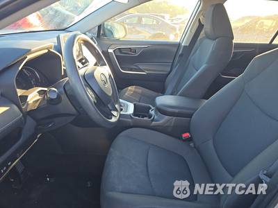 2025 Toyota RAV4 LE - zdjęcie 7 z 25 - miniatura