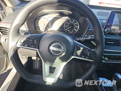 2025 Nissan Altima SV - zdjęcie 10 z 24 - miniatura