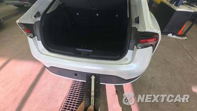 2026 Toyota Prius LE - zdjęcie 21 z 29 - miniatura