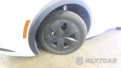 2026 Toyota Prius LE - zdjęcie 23 z 29 - miniatura