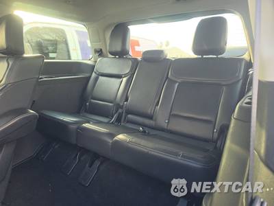 2025 Ford Expedition Platinum - zdjęcie 14 z 30 - miniatura