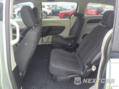 2023 Chrysler Voyager LX 121.6" WB - zdjęcie 13 z 25 - miniatura