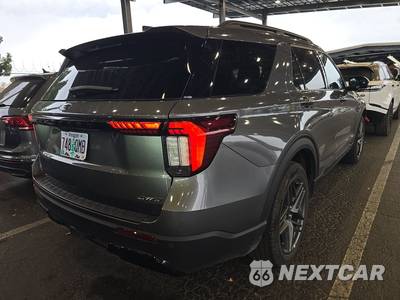 2025 Ford Explorer ST-Line - zdjęcie 4 z 26 - miniatura