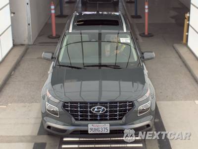 2025 Hyundai Venue SEL - zdjęcie 2 z 34 - miniatura
