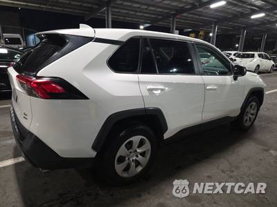 2025 Toyota RAV4 LE - zdjęcie 4 z 25 - miniatura